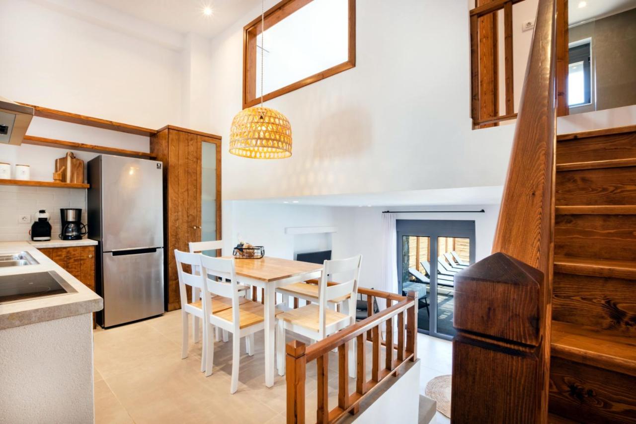 Cato Agro 5, Seafront Villa With Private Pool Afiartis Exterior photo
